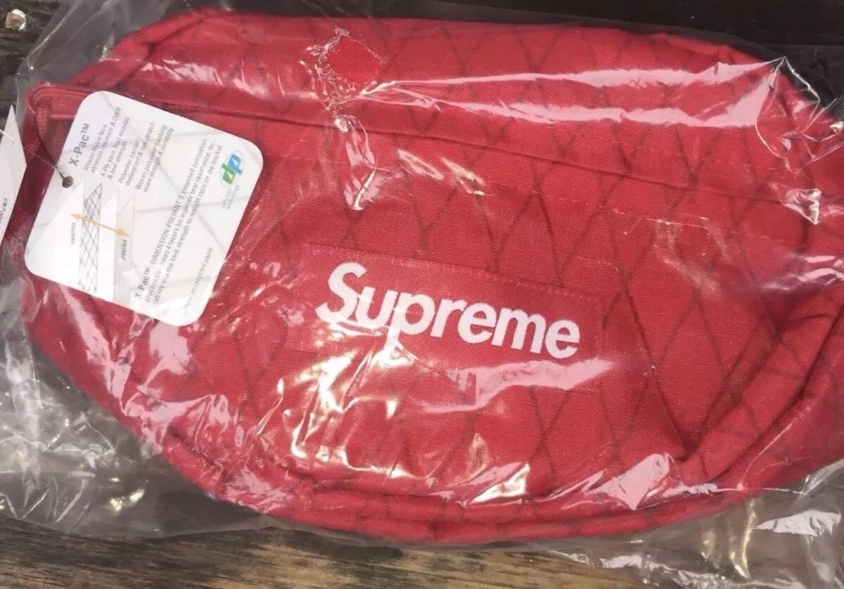 Supreme waist hot sale bag fw18